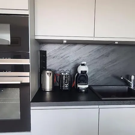 Beau T3 - Meuble Classe 3*- Vue Degagee Sur Marina *
