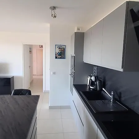 Beau T3 - Meuble Classe 3*- Vue Degagee Sur Marina Апартаменты