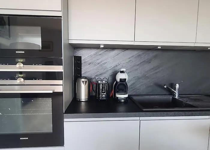 Beau T3 - Meuble Classe 3*- Vue Degagee Sur Marina *